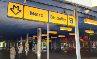 Metro Stodůlky (600 m)